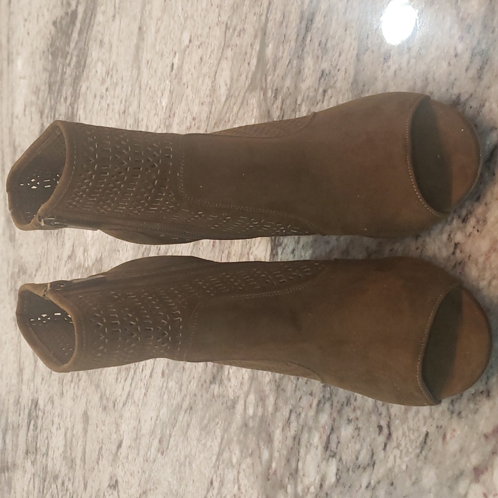 Green Faux Suade Bamboo 4.5" Heeled Open-Toe Boot - Picture 4 of 9